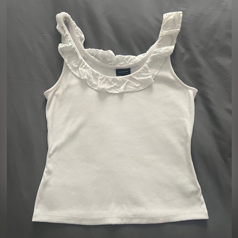Who What Wear White Ruffle with White Polka Dots Ribbed Tank Top Size Medium